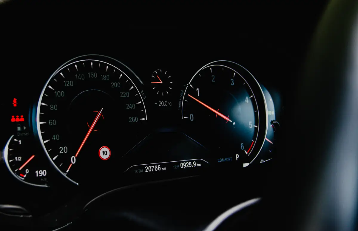 macrshot photography gauge cluster